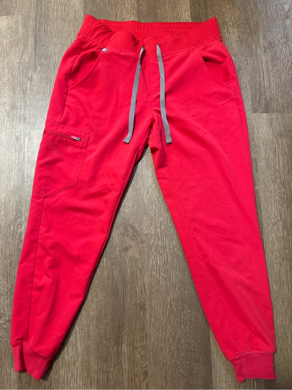 FIGS Technical Collection Women’s Red Scrub Jogger Pants Size S
